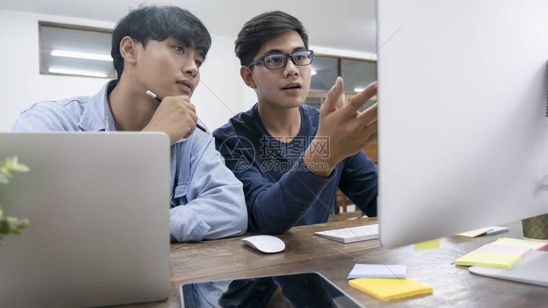 合同中应明确约定验收标准，包括功能、性能、安全等方面。以下是一些避免争议的建议：